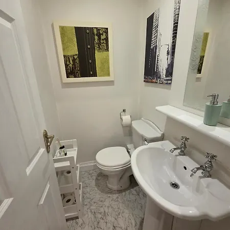 Beautiful Small 马洛